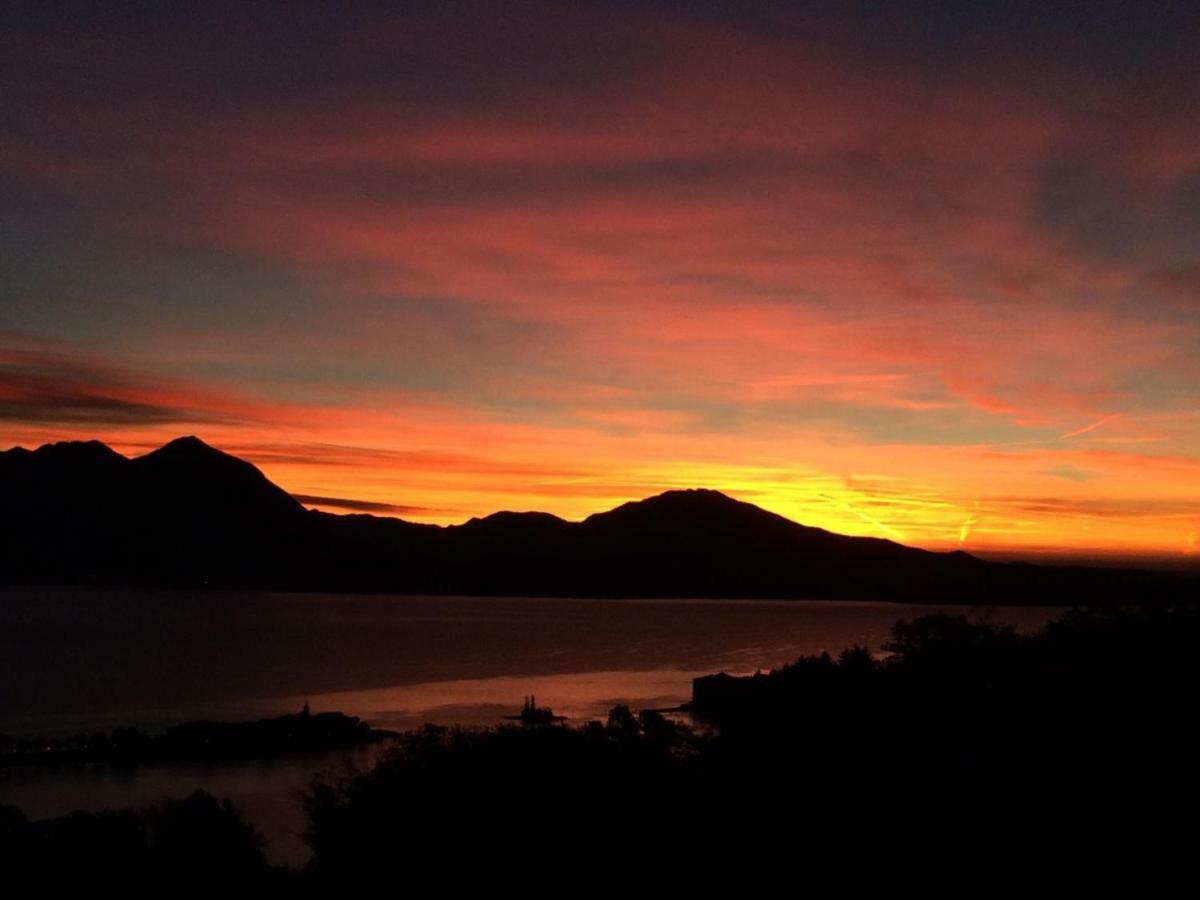 بافينو Artelago Silver Panoramic Lake View المظهر الخارجي الصورة